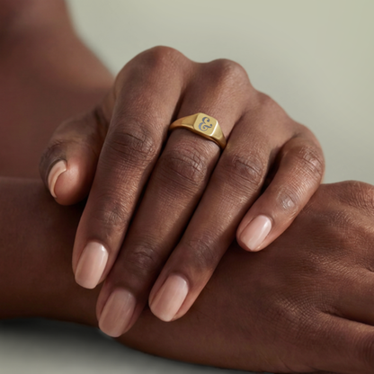 Ampersand | 18K Gold-Plated Crest Square Signet Ring